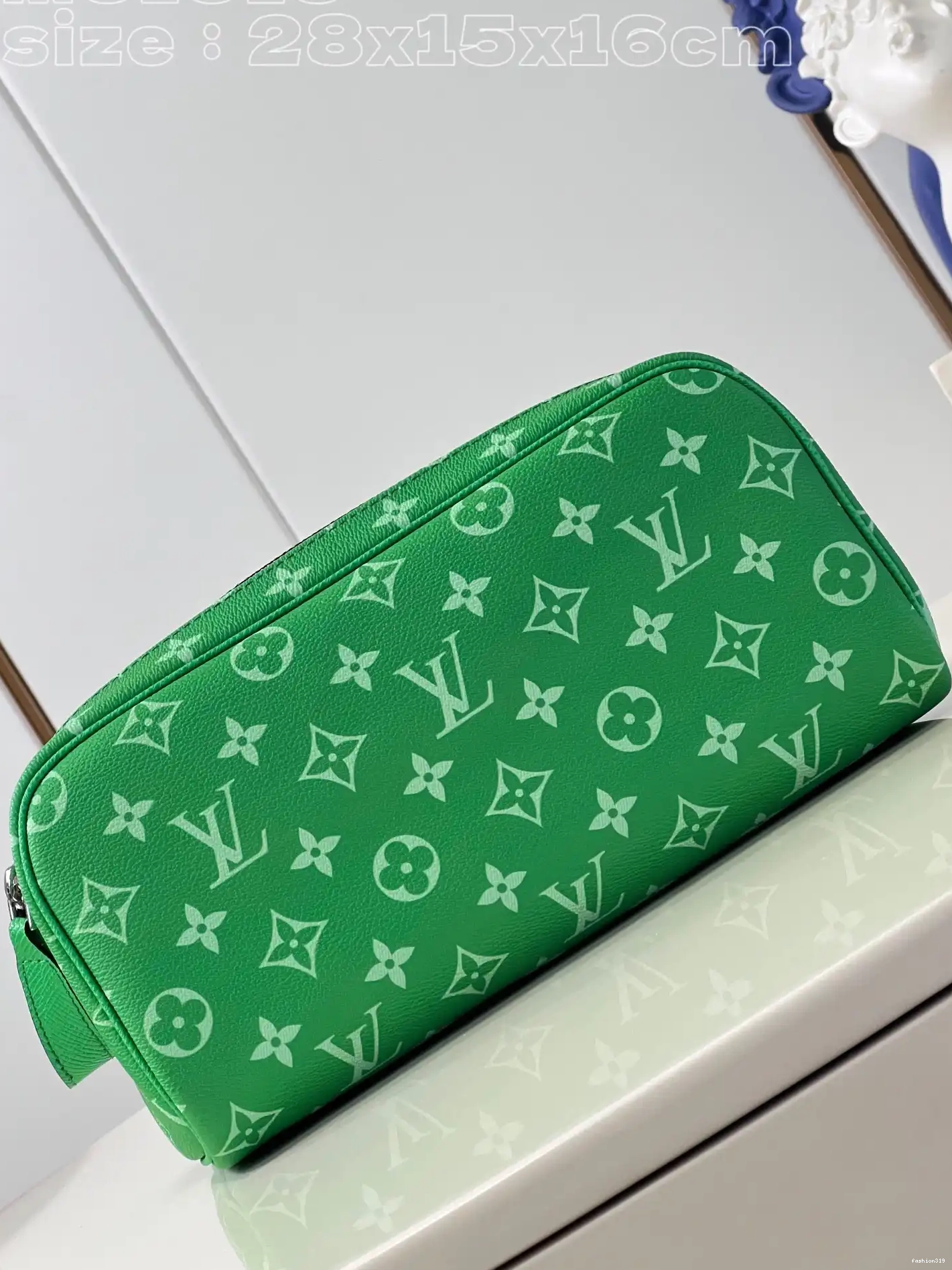 VUITTON LOUIS KIT DOPP -28*15*16.5CM 0429